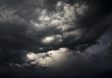Light Core in Storm / Luz no Centro da Tempestade