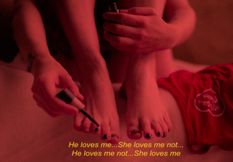 :: Loves me :: Loves me not :: 