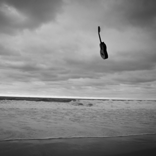 Flying guitar